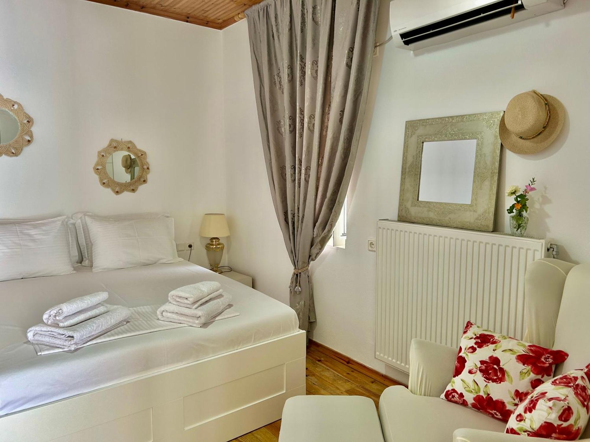 Appartamento Viktora'S House Himare Esterno foto