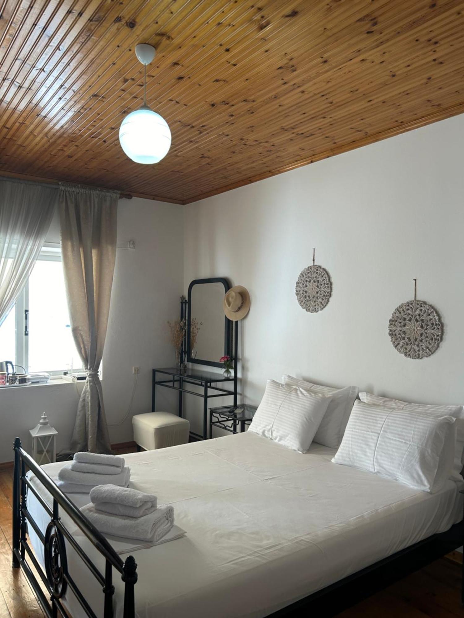 Appartamento Viktora'S House Himare Esterno foto