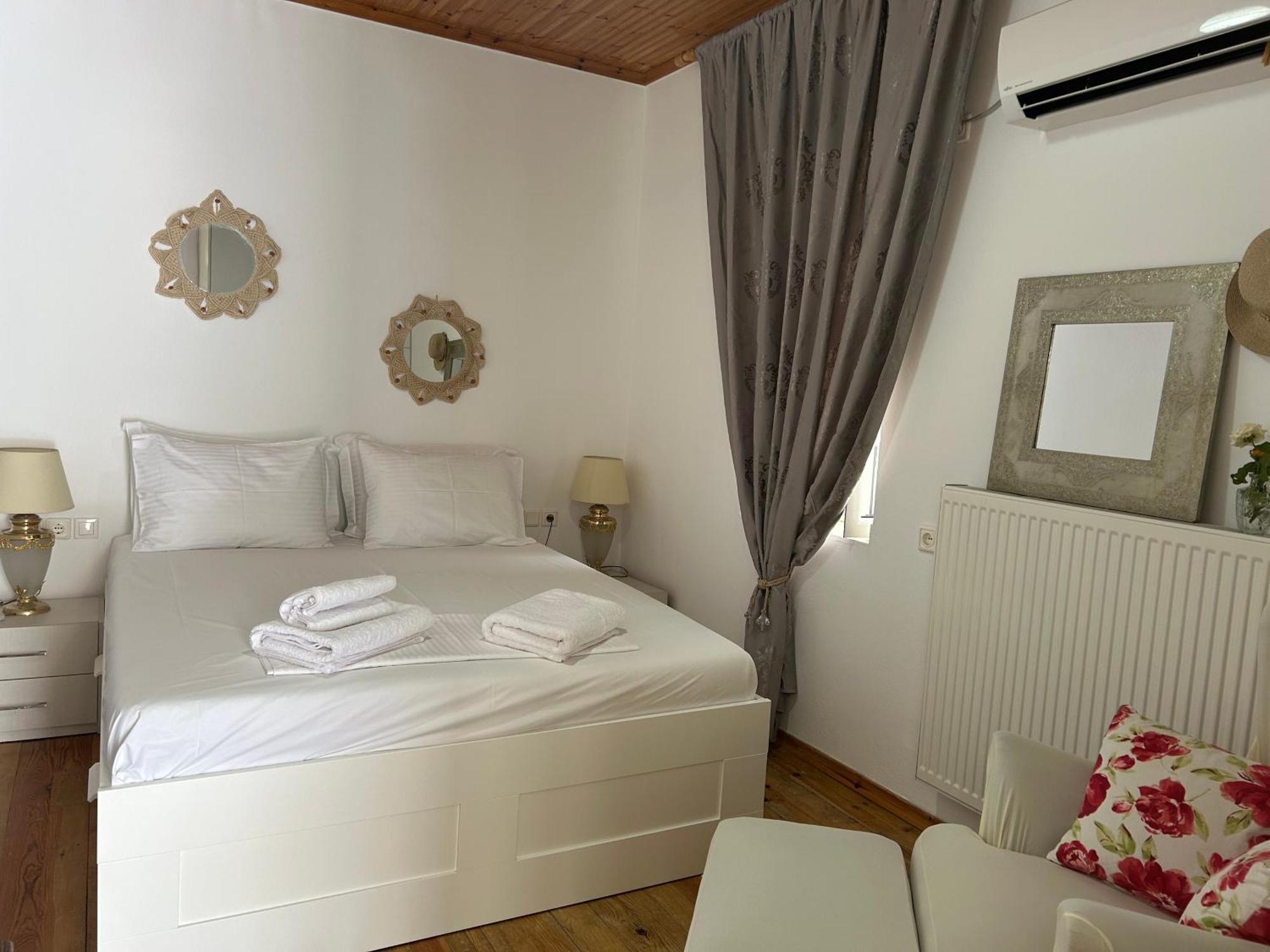 Appartamento Viktora'S House Himare Esterno foto