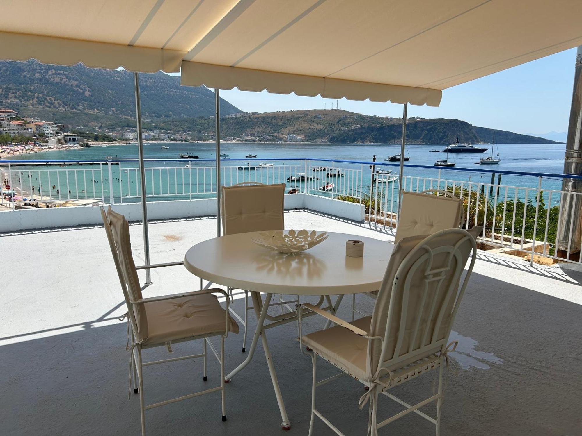 Appartamento Viktora'S House Himare Esterno foto